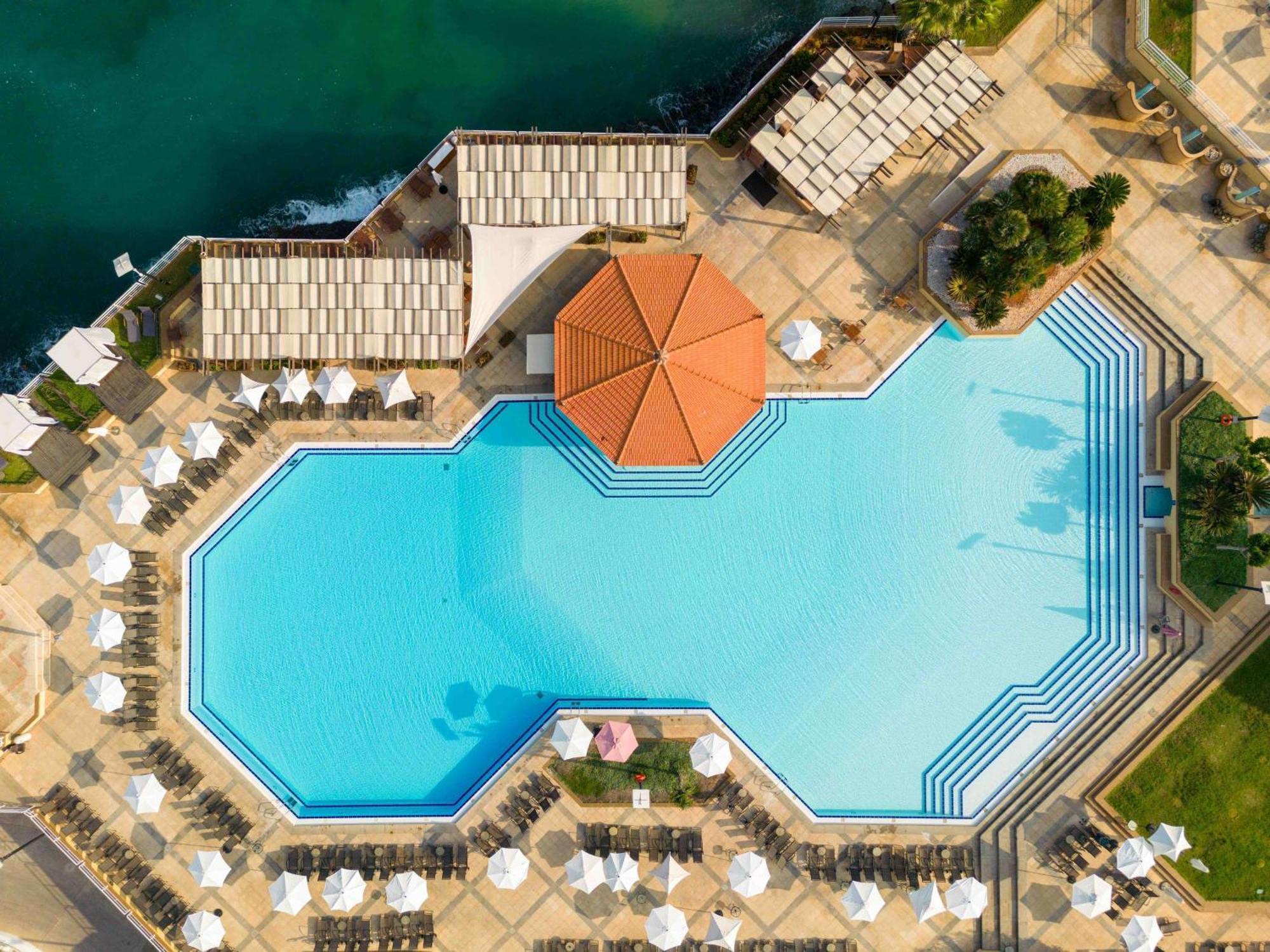 Moevenpick Hotel Beirut Ngoại thất bức ảnh