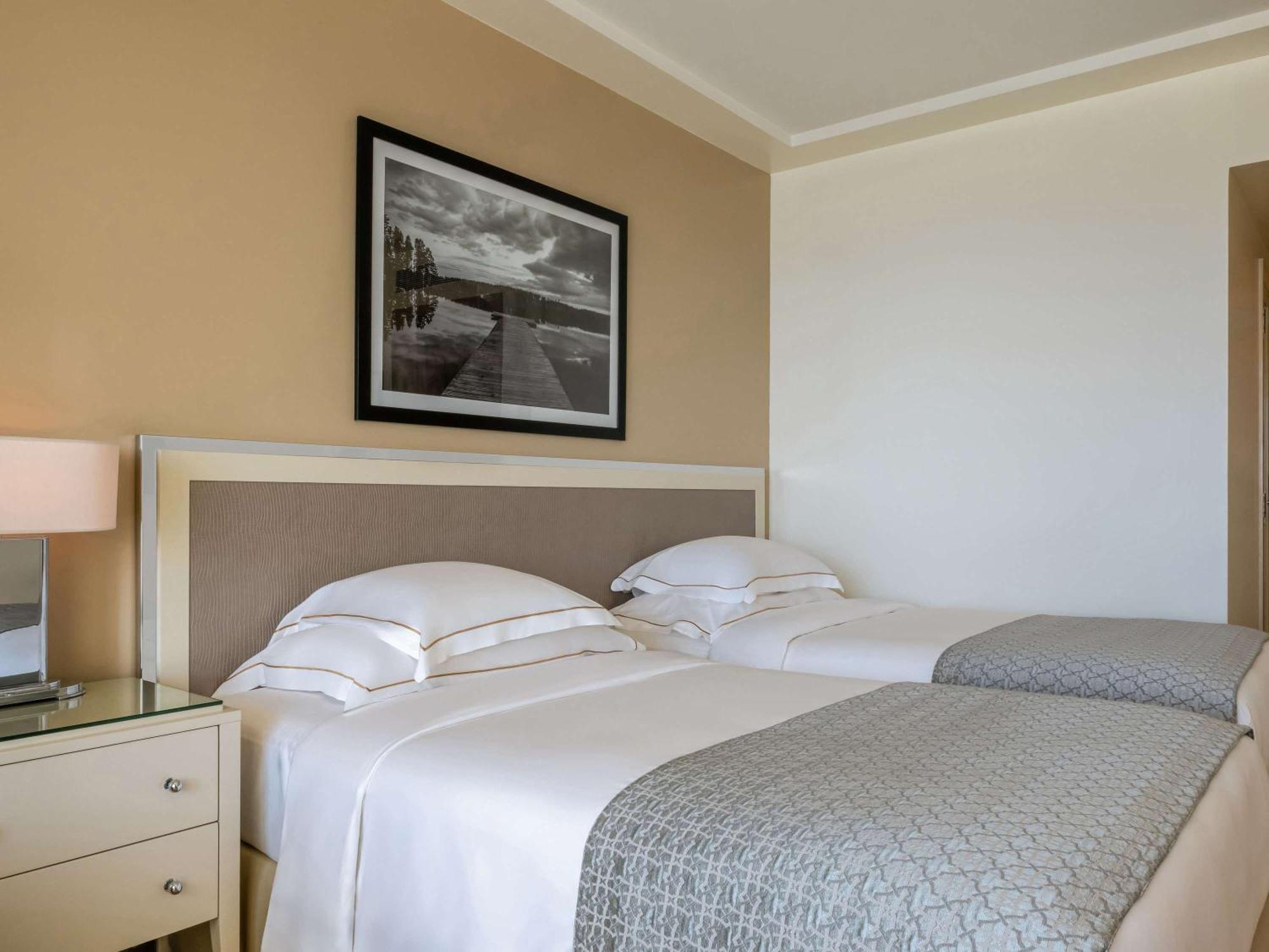 Moevenpick Hotel Beirut Ngoại thất bức ảnh