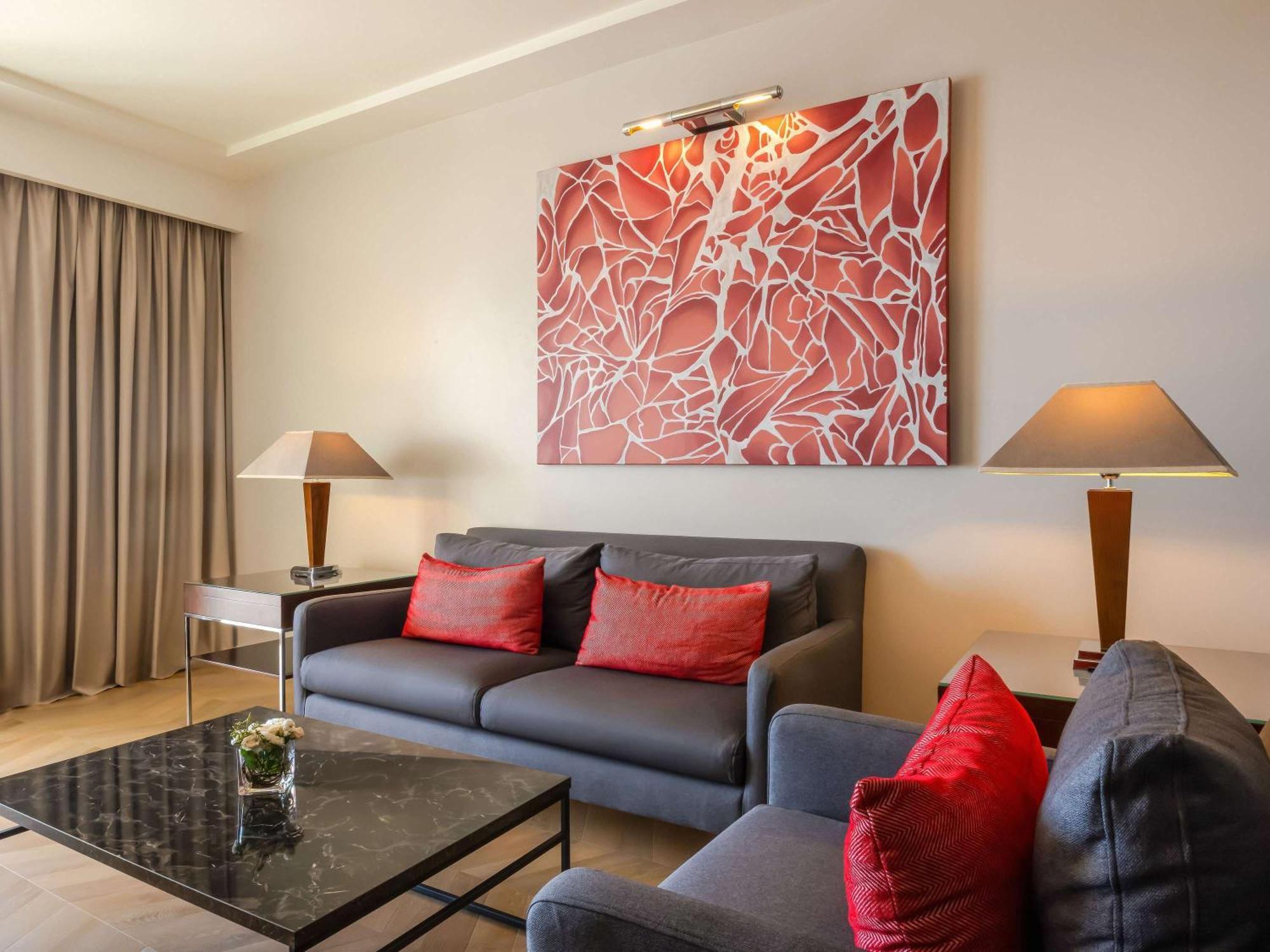 Moevenpick Hotel Beirut Ngoại thất bức ảnh