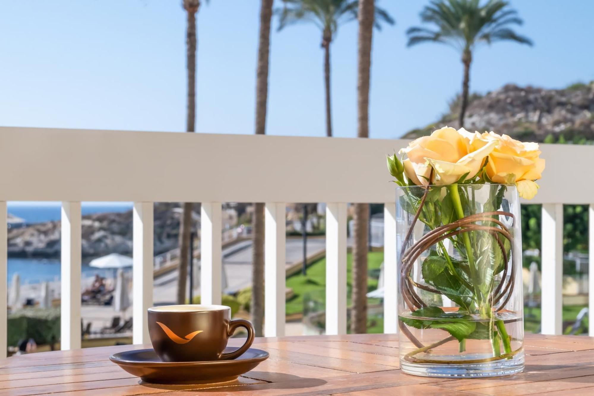 Moevenpick Hotel Beirut Ngoại thất bức ảnh