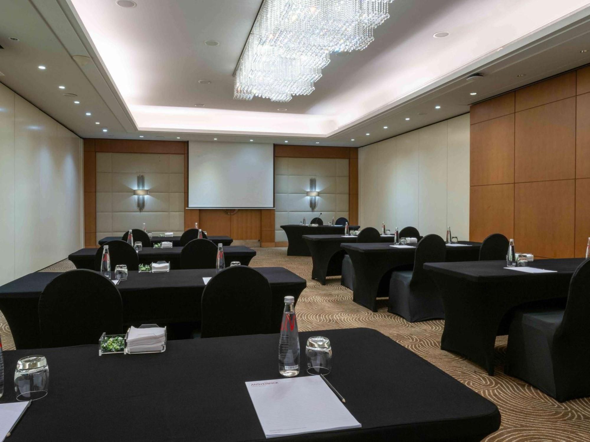 Moevenpick Hotel Beirut Ngoại thất bức ảnh