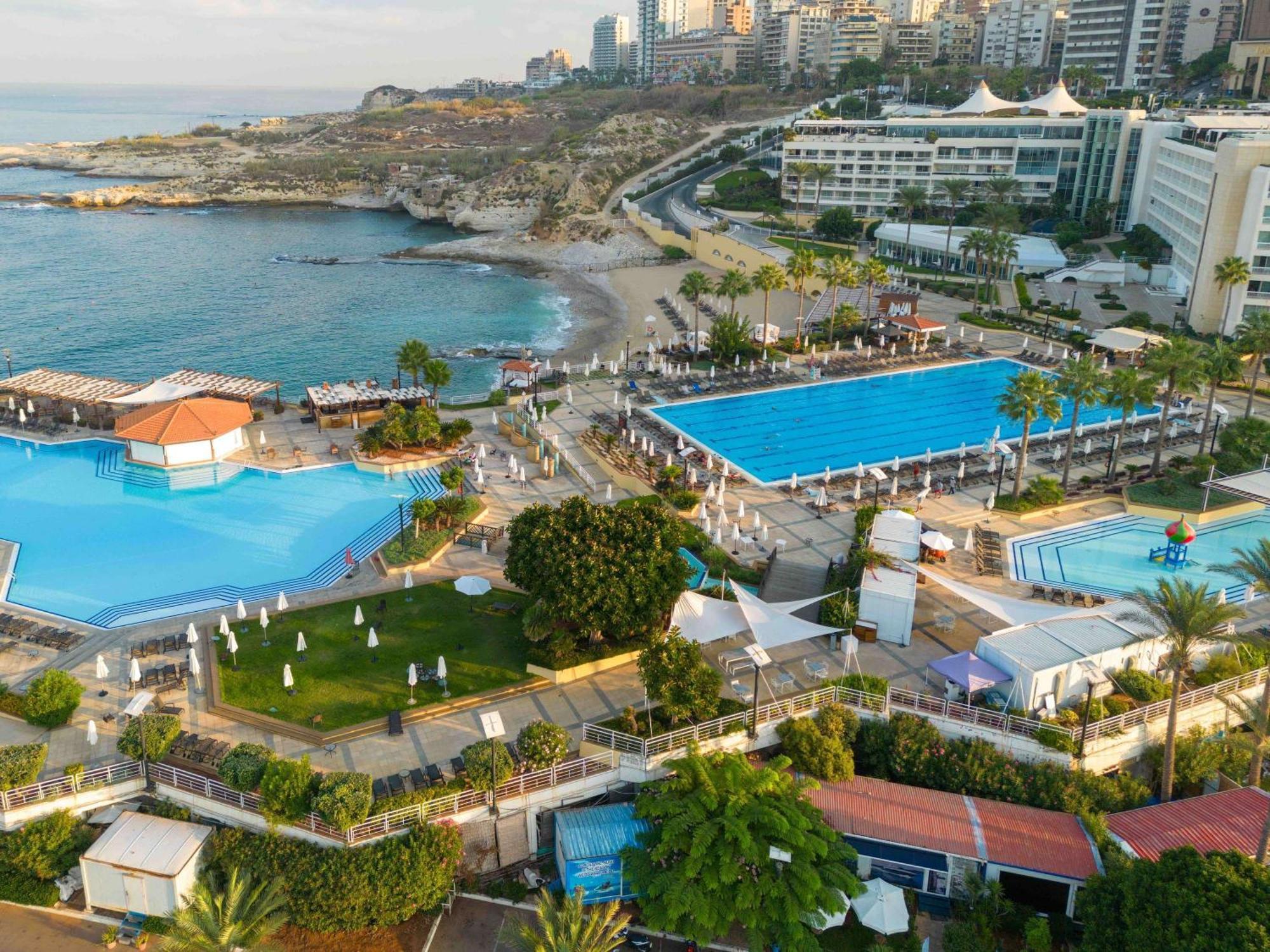Moevenpick Hotel Beirut Ngoại thất bức ảnh